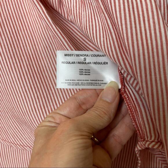 Nine West Casual Pinstripe Popover Blouse Short Sleeve Red White Size Small - Picture 8 of 9